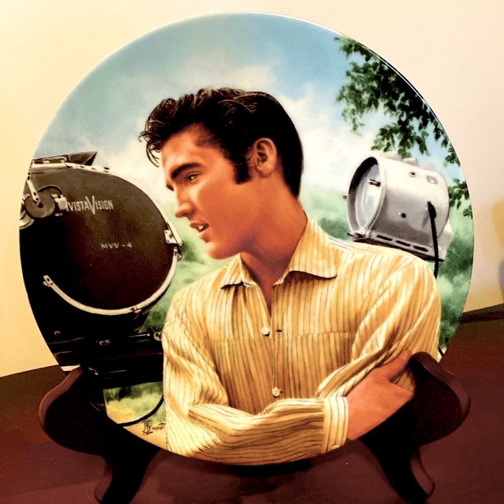 Elvis Commemorative Plate - Elvis In Hollywood